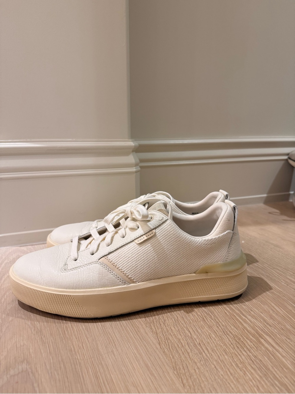 Cole Haan Men's Cream/Off-White Low-Top Sneakers